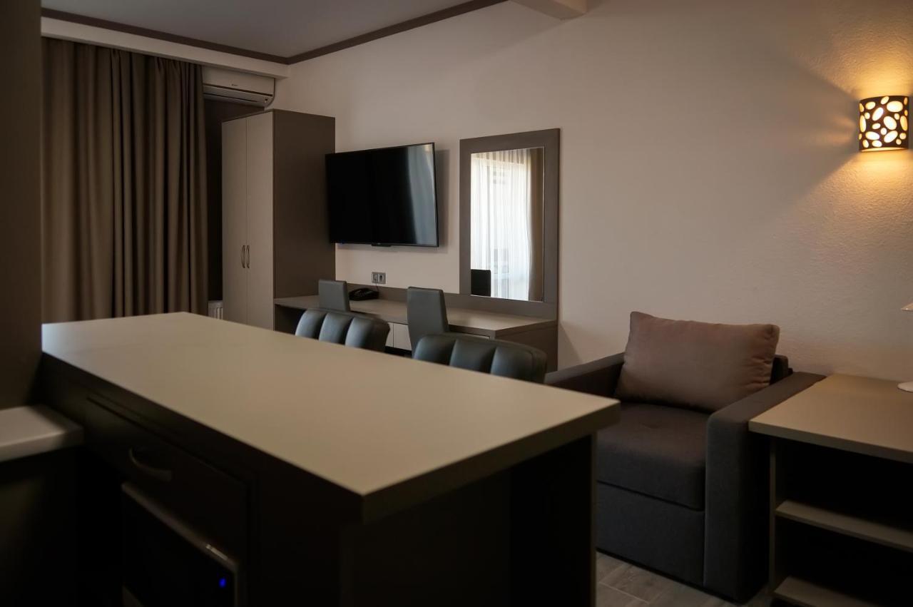 Delta Hotel Vylkove Luaran gambar