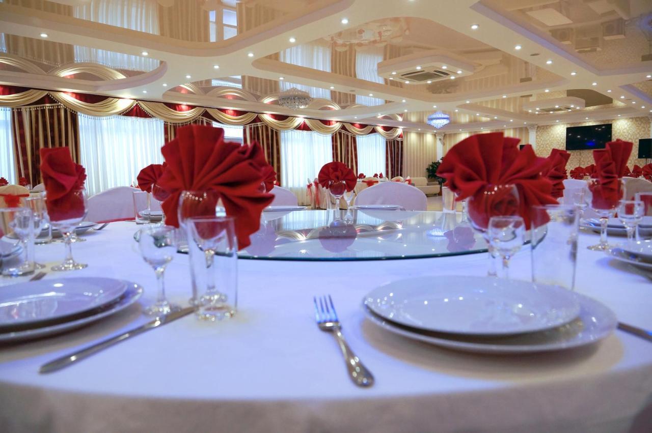 Delta Hotel Vylkove Luaran gambar
